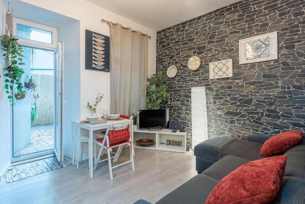Modern Rustic Apartment In Graca Lisboa Dış mekan fotoğraf